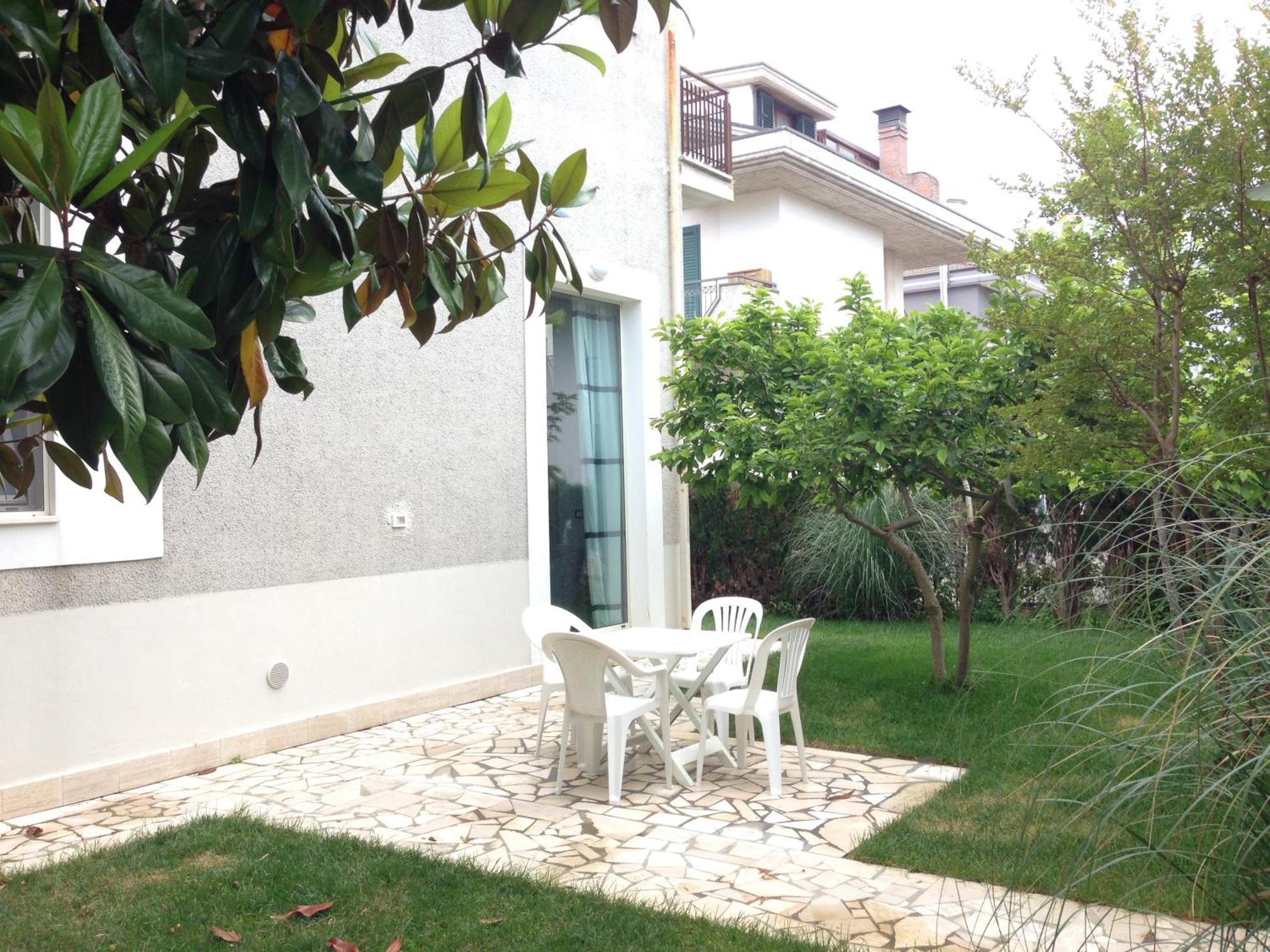 Loft 3, A 150 M Dal Mare, Pineto Centro Apartment Exterior photo