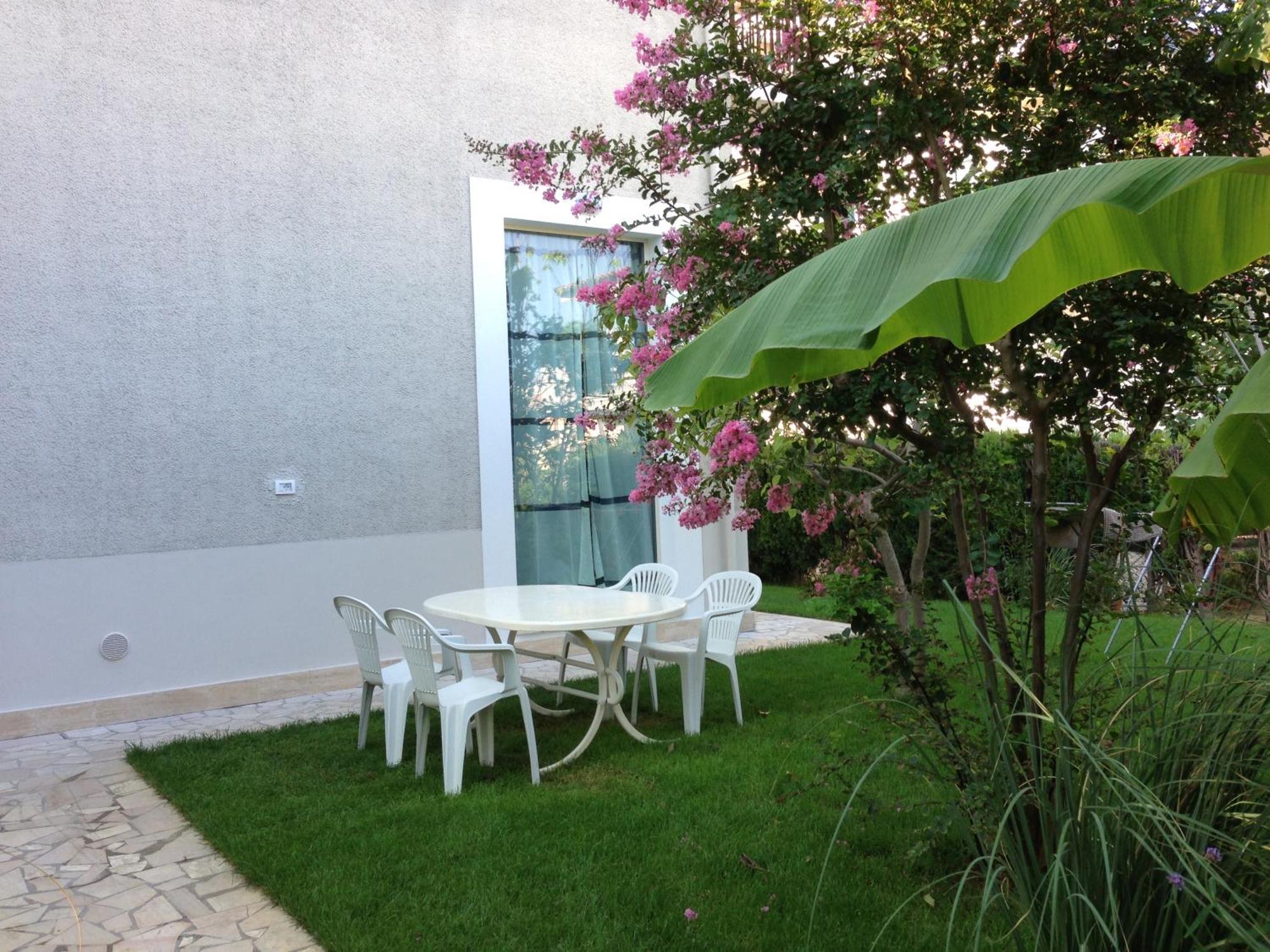 Loft 3, A 150 M Dal Mare, Pineto Centro Apartment Exterior photo